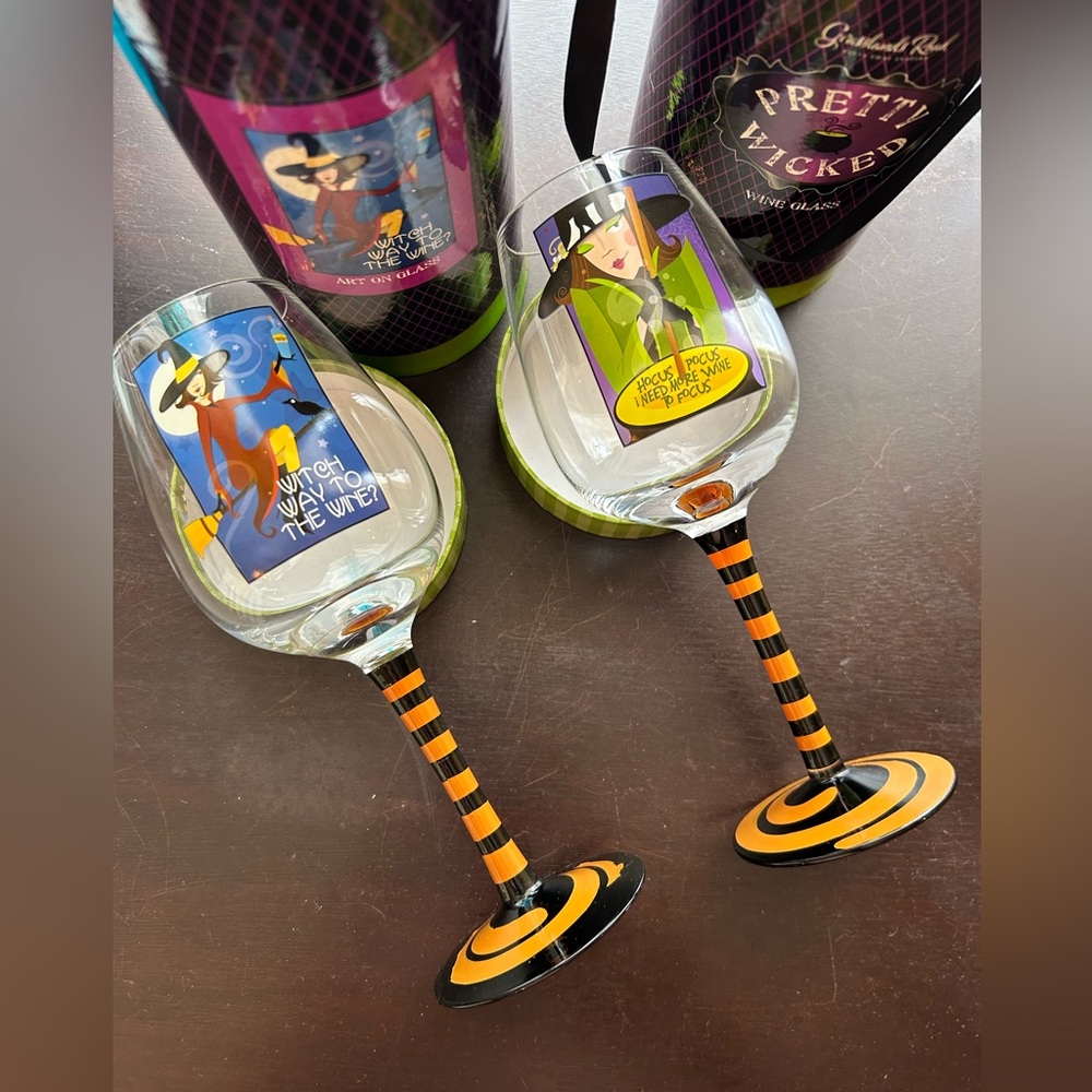 2 Pretty Wicked wine glasses with boxes by Grasslands Road.